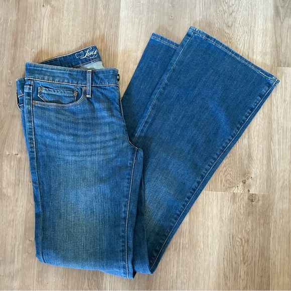 Levi’s Women’s Bohemian Denim Jeans - Picture 7 of 8